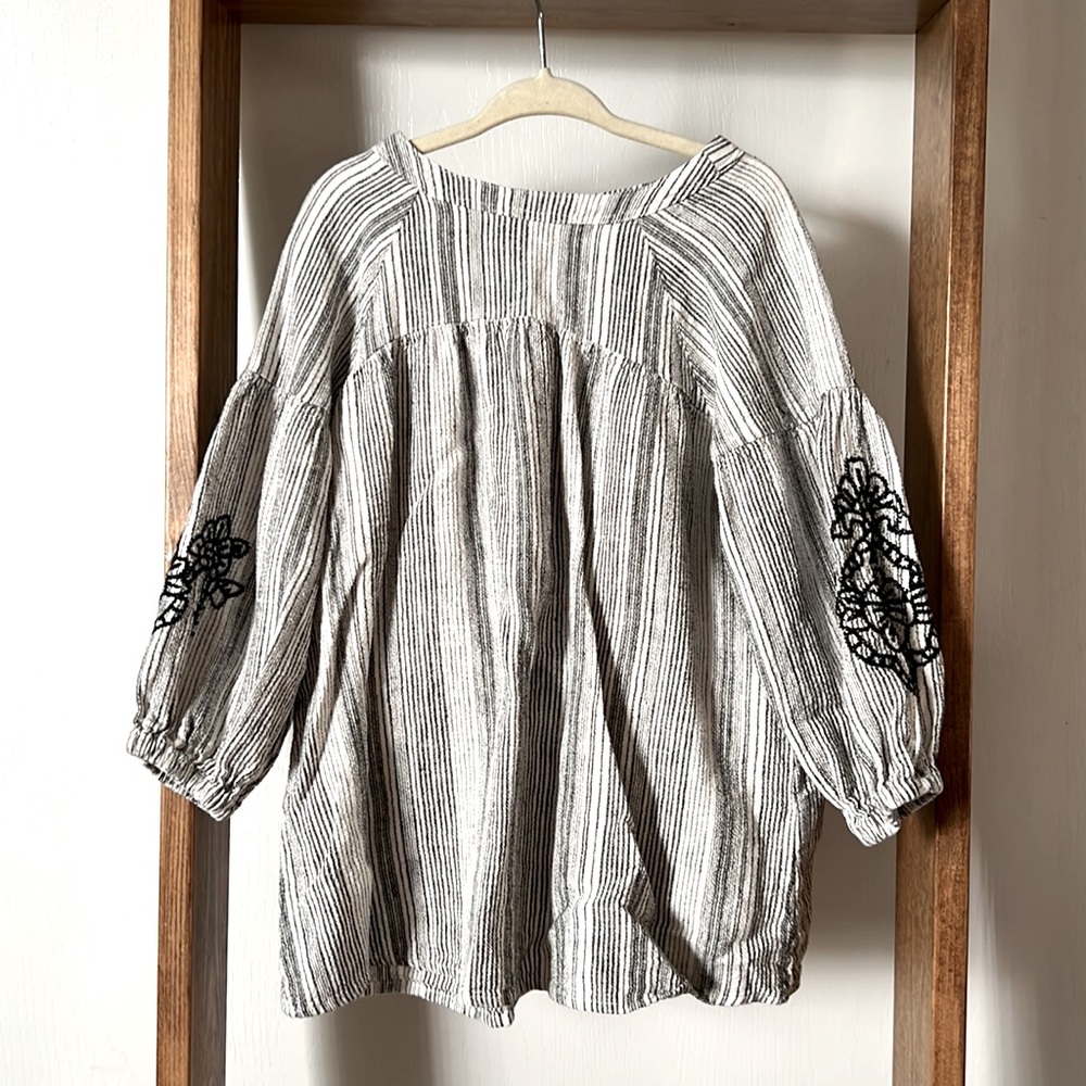 NWOT Linen Blend Dress with Embroidered Sleeve